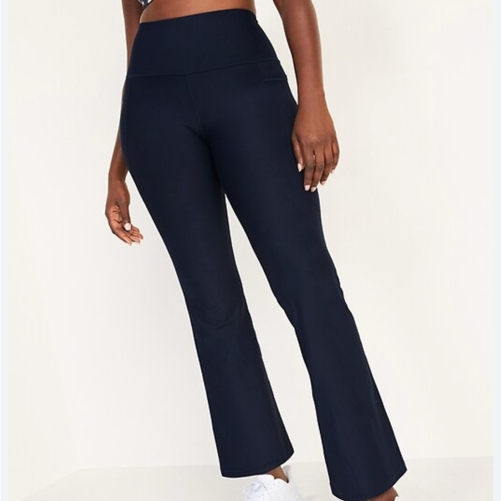 Old Navy High Rise Slim Boot Cut Leggings
